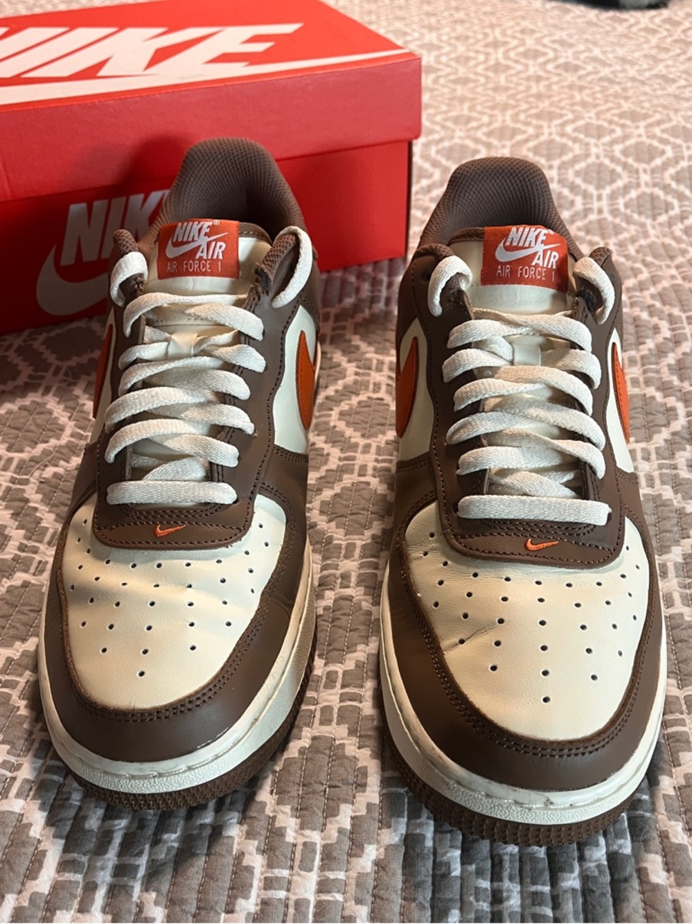Nike Air Force 1 -07 low Brown / Cream / Orange Accents size 11 Men